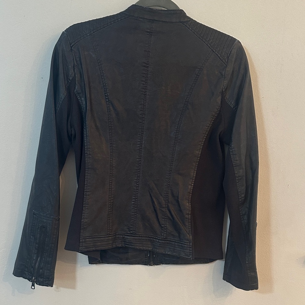 Scully Women's Black Leather Jacket - Picture 3 of 3